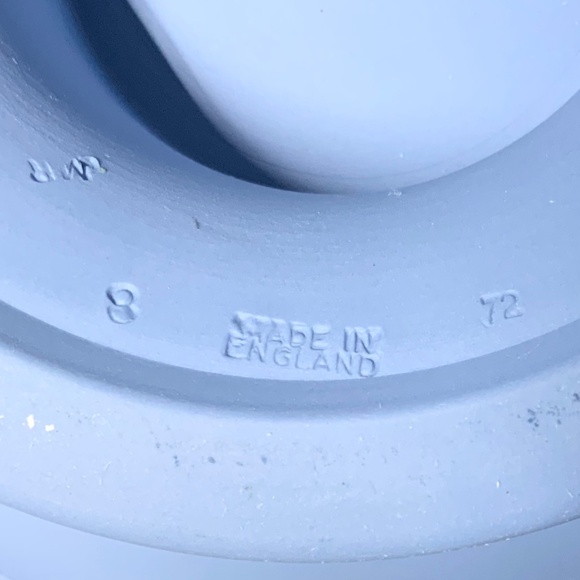 WEDGWOOD Blue Jasperware Augur’s Imperial Centerpiece Bowl Footed Vase - EUC! - Picture 8 of 9